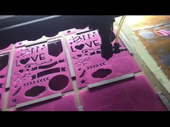 Cắt laser trên giấy đá